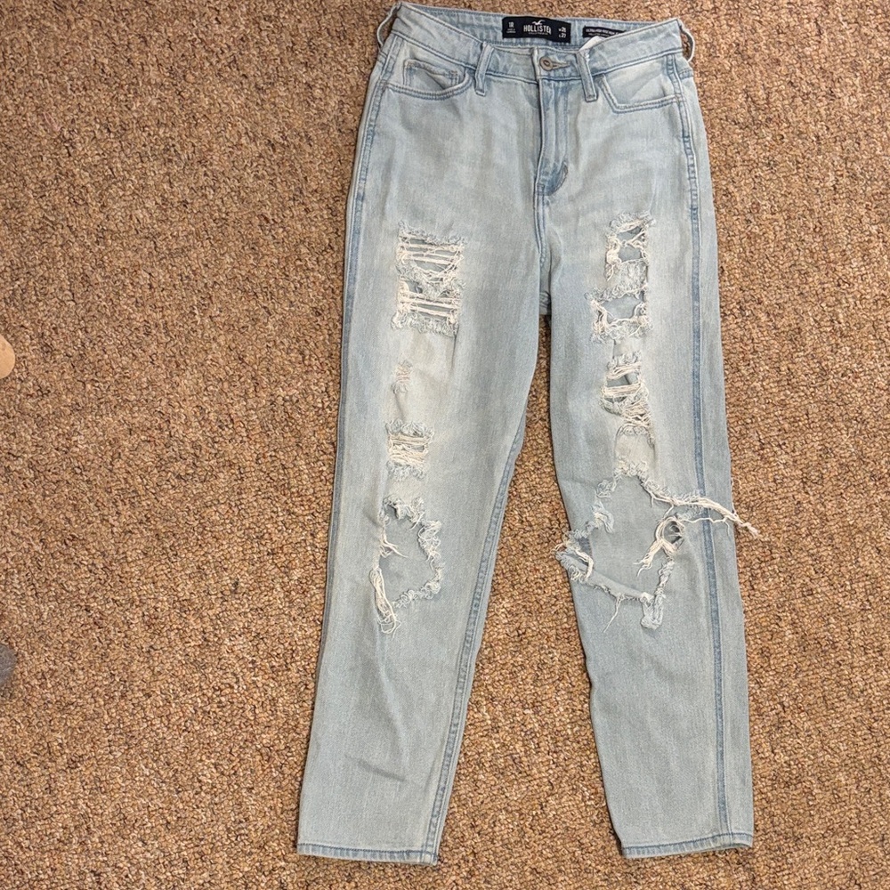 Hollister Light Wash Ripped Mom Jeans